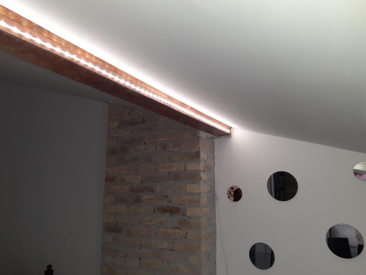 Flora Novi Sad Apartment Bagian luar foto