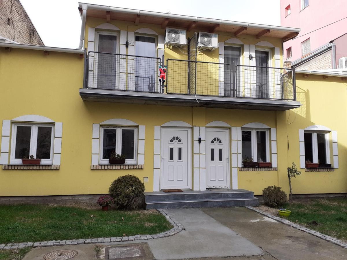Flora Novi Sad Apartment Bagian luar foto