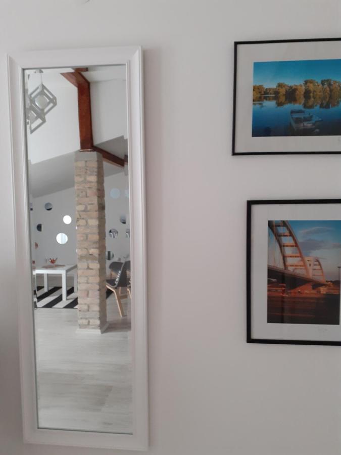 Flora Novi Sad Apartment Bagian luar foto